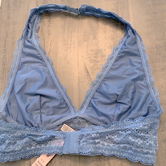 Victoria’s Secret Blue Lace Halter Bralette - Picture 8 of 8